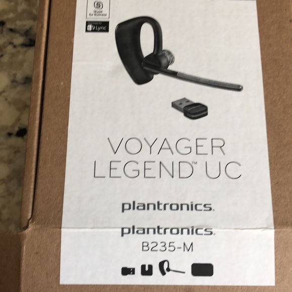 Head set to take calls - Picture 3 of 3